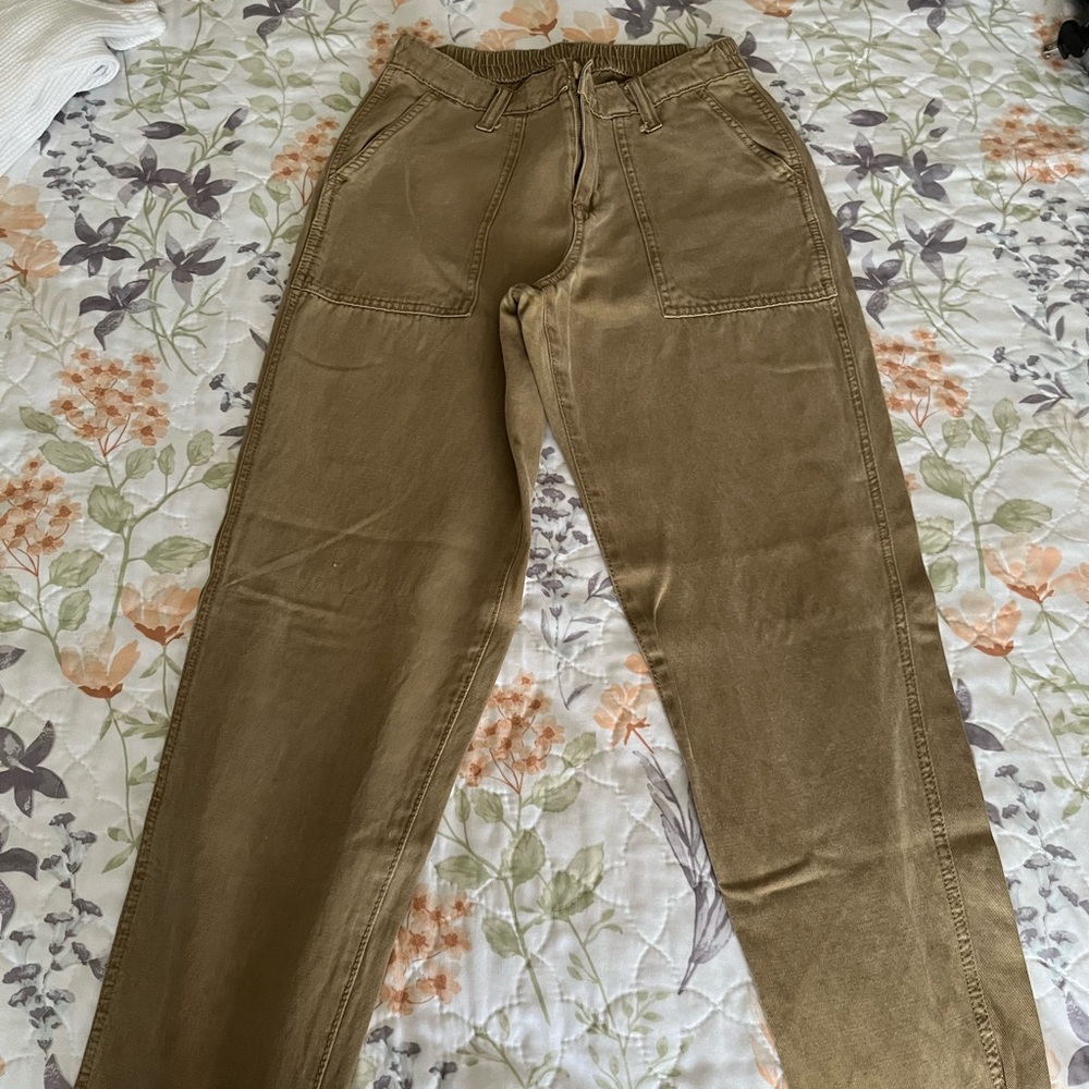 Aerie Women's Tan Chinos